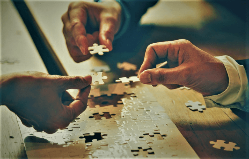 Kosten van het pensioenakkoord beperken Mensen puzzelen mo kosten van het pensioenakkoord te beperken